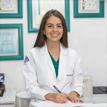 María Belén Larrea Cueva, Odontólogo en Quito | Agenda una cita online