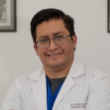 Christian Cueva, Urólogo en Quito | Agenda una cita online