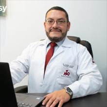 Gabriel Acosta Páez, Médico Internista en Quito | Agenda una cita online