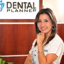 Andrea Molina, Odontólogo en Quito | Agenda una cita online