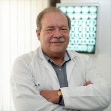 Eduardo Larrea Martínez, Médico Internista en Quito | Agenda una cita online