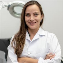 Paola Salazar Peñaherrera, Dermatólogo en Quito | Agenda una cita online