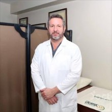 Nino Cassanello Panchana, Gastroenterólogo en Guayaquil | Agenda una cita online