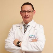 Ricardo Cortez, Médico Internista en Quito | Agenda una cita online